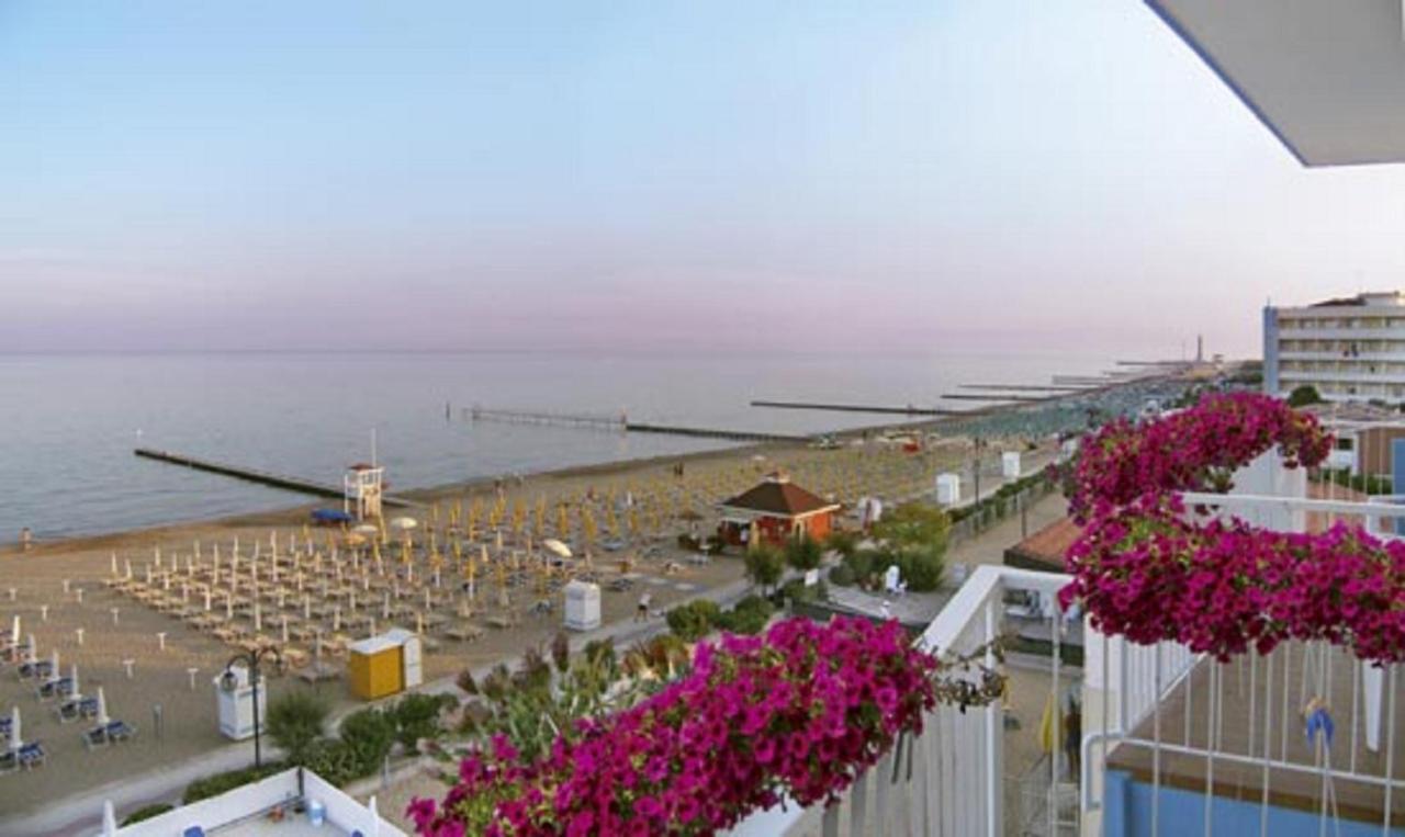Hotel Condor Lido di Jesolo Exterior photo